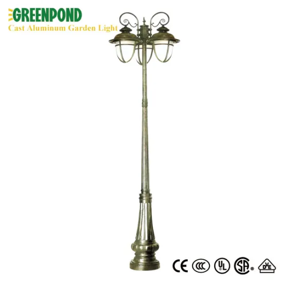 Cast Aluminum Garden Lamp with Glass Lampshade