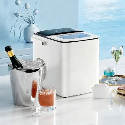 White Integrated Water Purificationand lce Making Machine