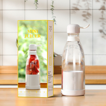 USB Rechargeable Portable Electric Fruit Juicer & Blender