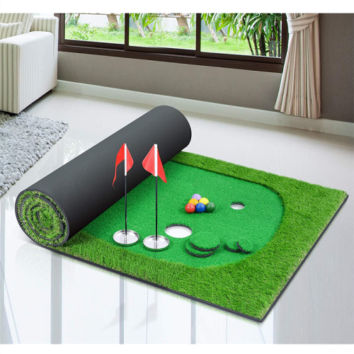 Formazione del fairway artificiale Mettendo il tappeto da golf a tappeto