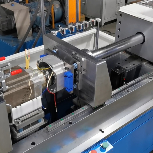 Гарызантальная машына для націску сервопривода з ротарам