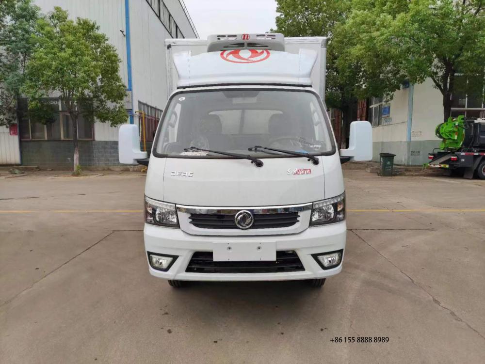 Dongfeng Tuyi Gasoline Refrigerated Truck 5 Jpg