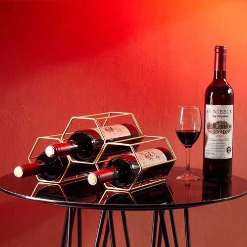 Nordic creative wine rack lattice