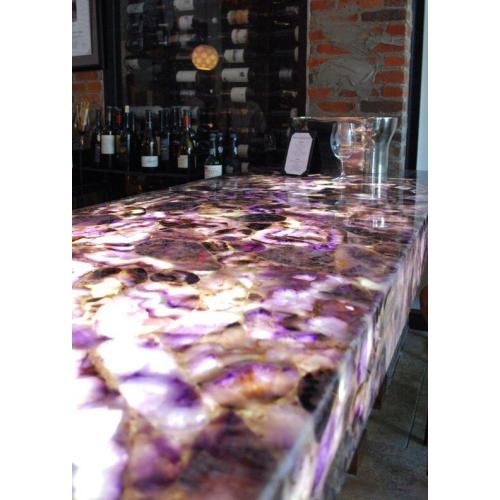 Meja batu Amethyst