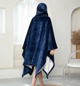 Übergroßer TV -Decken Hoodie - Fleece Decke mit Ärmeln für Männer und Frauen