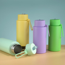 Large capacity straw outdoor portable sports water cup