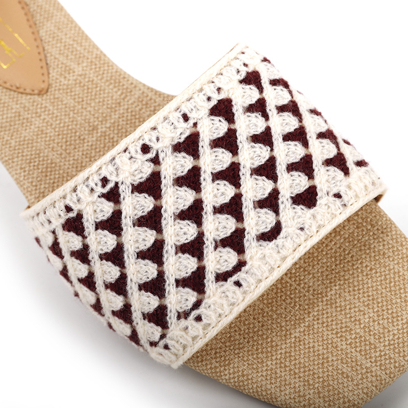 Woolen flat bottomed slippers
