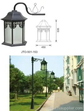 Classic Garden Light--crown 