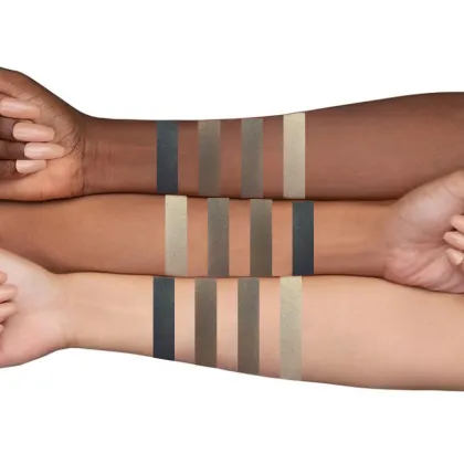 Highly pigmented Longwearing Eyebrow Powder Perfect Brows