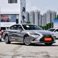 Lexus es for medium to large gasoline vehicles