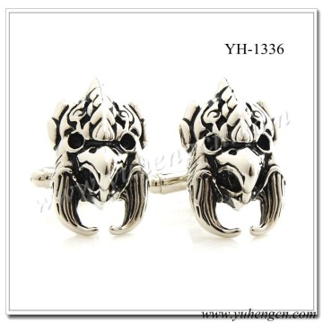 YH-1336 Funny Enamel Skull Cufflinks,Men's Novelty Hallowmas Cufflinks