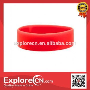 Customized buy silicone wristbands with SGS certificate