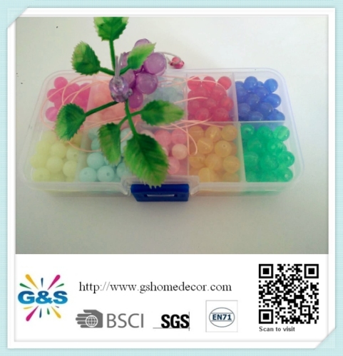 Conjunto de grânulos plásticos DIY multicoloridos para crianças