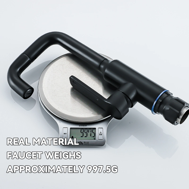 Modern Light Luxury 360-Degree Rotating Kitchen Faucet4
