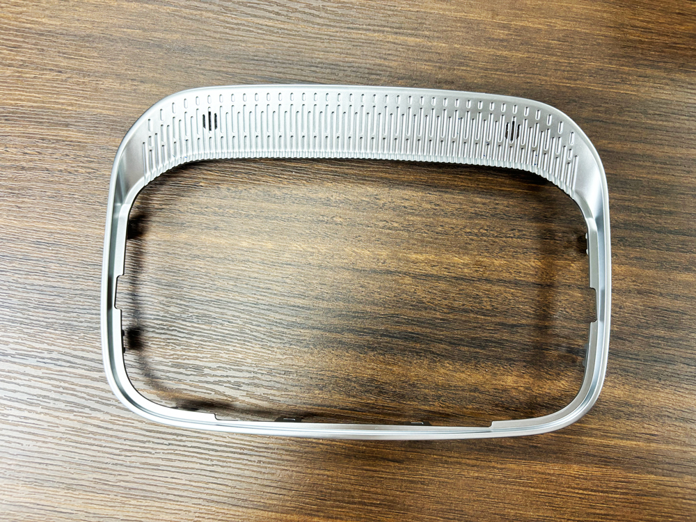 Phun trang trí nội thất màu bạc