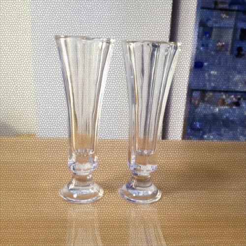 Jarrón de cristal con forma de trompeta de cristal con soporte