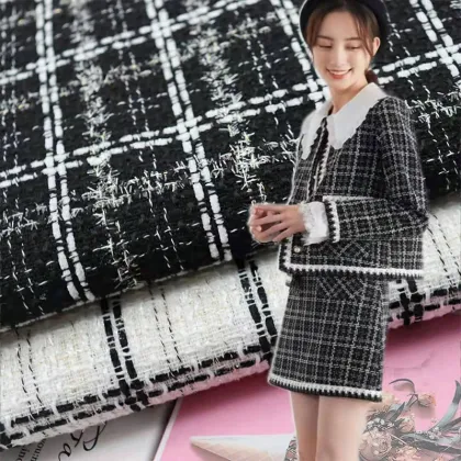 Wholesale 100% Polyester Plaid Tweed Fabric for Apparel