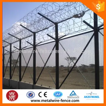 High Quality Strong Welded High Security Airport Wire Mesh Fence