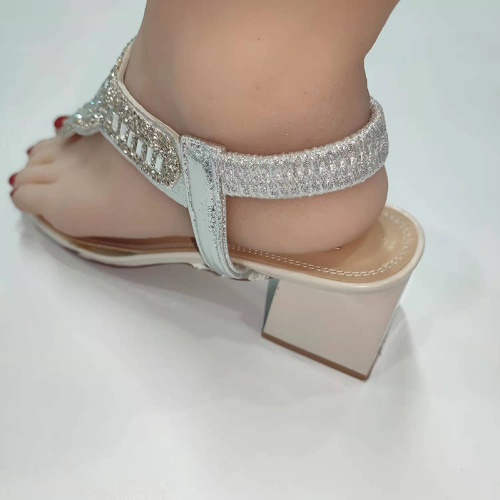 Venta caliente Nueva moda mujer sandalias superior