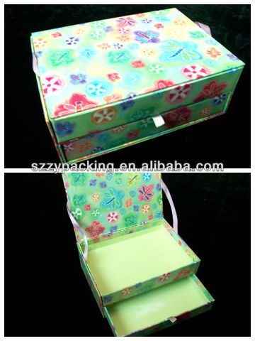 colorful cardboard hinged invitation boxes