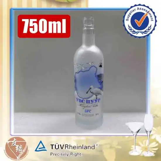 wholesale customized round shape flint glass 0.75l fancy liquor bottles
