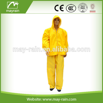 Yellow mens plastic rain suits 2 pieces PVC 0.15mm