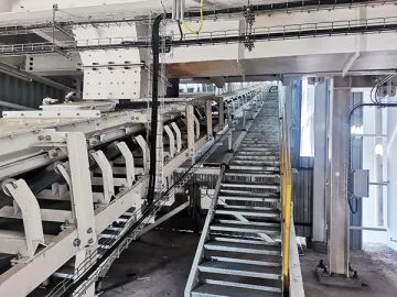 Reinforced steel platform for heavy loads
