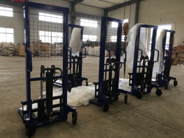 quality 2,3ton hydraulic manual pallet stacker