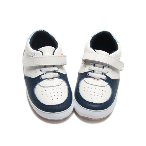 Neue Leder -Sneaker lässige Kinderschuhe