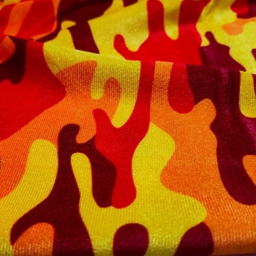 Tissu de velours camouflage imprimé numérique teint par nœuds en polyester