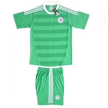 Soccer Jersey Uniform/Football Wear with Sublimation Printing