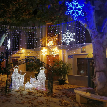 3D LED Hanging Snowflake Motif - 2ft, 3ft, 5ft, 7ft