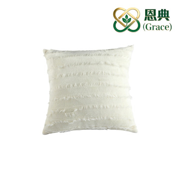 Capa de almofada de flanela jacquard listrada branca com franjas