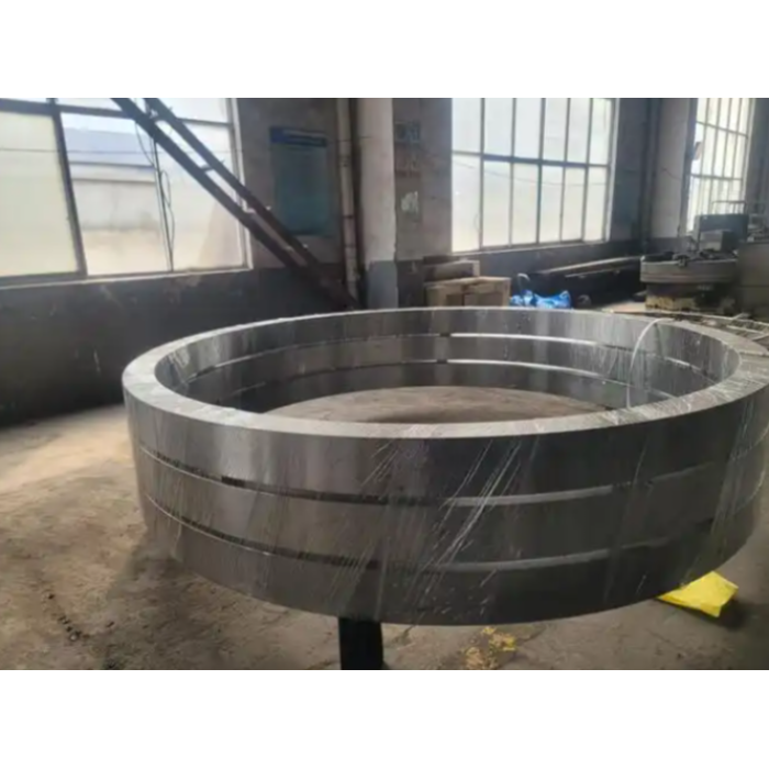 Anneaux laminés forgés à chaud