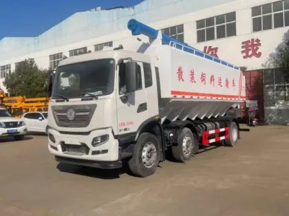 30 Tons Pig Feed Transport Truck Diesel Bulk Feed Transport Truck