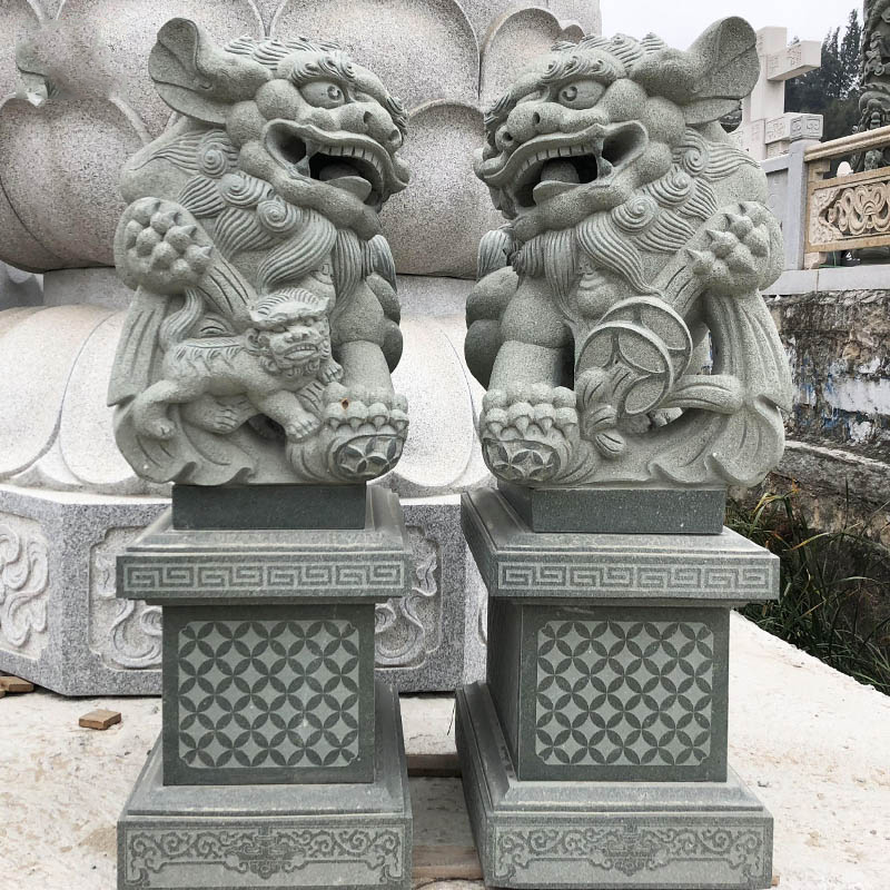 Customized Stone Carving Lion