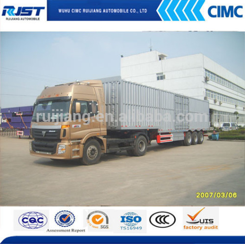 Van semi trailer with three axles