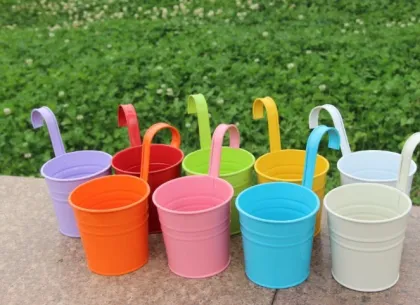 High Quality Steel Hanging Flower Pot for Beautiful Gardens