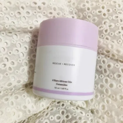 Drunk Lara Retro Cream Facial Moisturizer for Skin Whitening and Protection