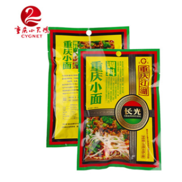 Auténtico chongqing pequeños condimentos de fideos.