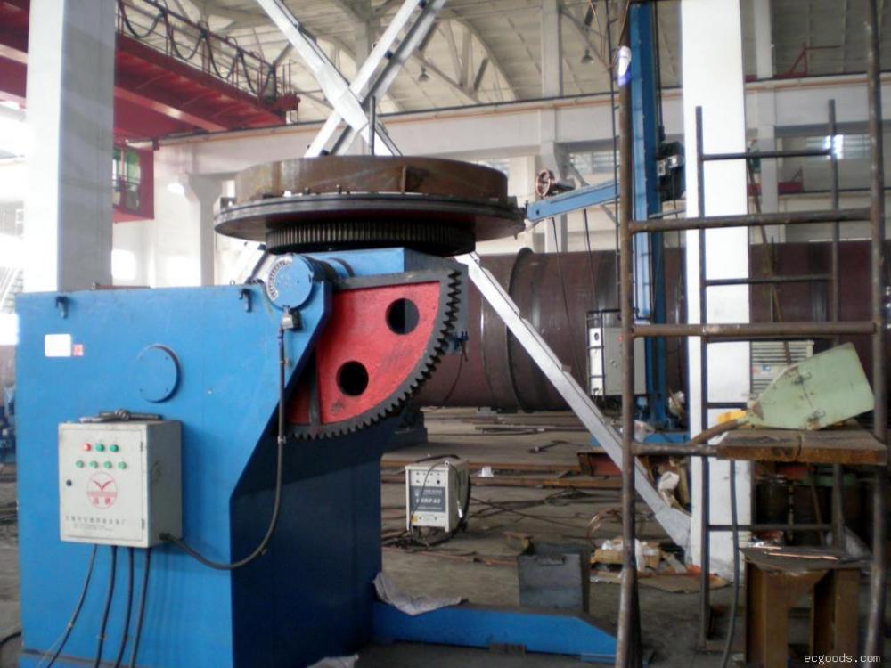 Automatic hydraulic lifting welding positioner