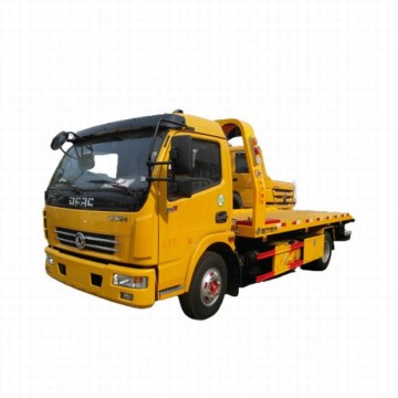 Light Type Dongfeng 116hp Road Flatbed Wrecker Truck