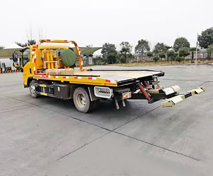 Isuzu Flatbed Tow Truck Road Wrecker Truck