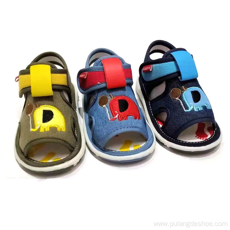 Whosales baby shoe boys sandals with sound