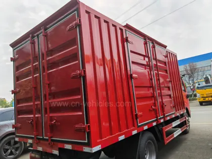 Dongfeng DFAC 4X2 5t Van Box Cargo Truck: Specifications and Features