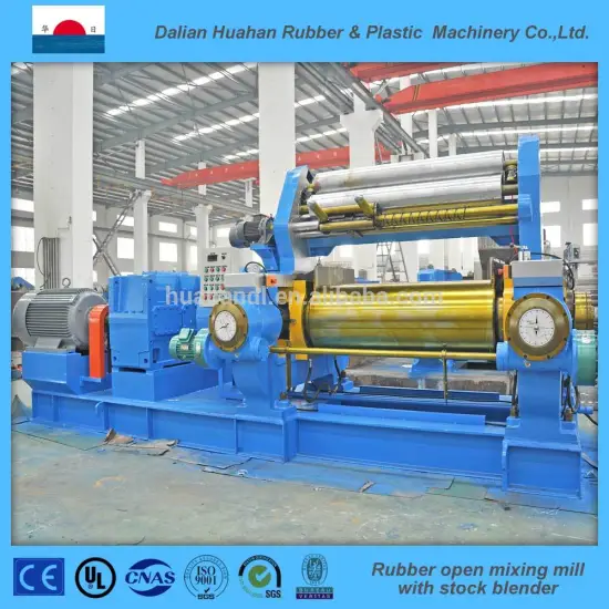 Rubber open mixing mill with stock blender