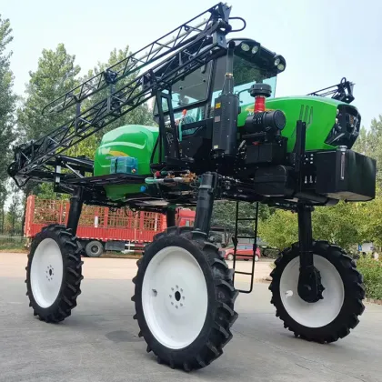 Self Propelled High Clearance Boom Sprayer Tractor