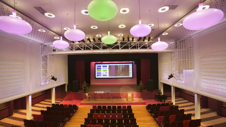Regardz-meeting-center-theater-lighting Regardz-meeting-center-theater-lighting