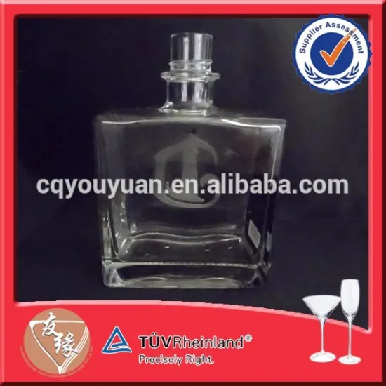 flat shape vodka glass bottle 750ml
1,  vodka glass bottle 
10, scew port round spirits glass bottle 750ml
