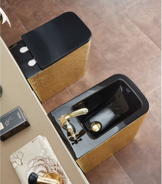 Modern European Floor-Mounted Electroplate Concealed Cistern Toilet with Remote Control
